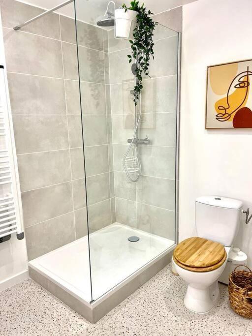 Le Rive Droite - Gare Centre - Wifi - Terrasse - Face Remparts Apartment Avignon Ngoại thất bức ảnh